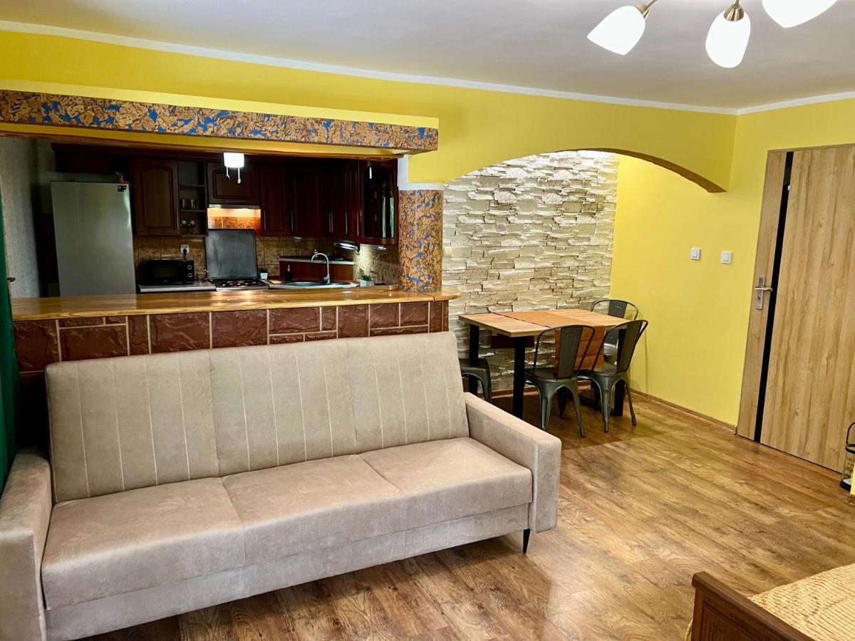 Zacisze Na Podzamczu Apartment Odrzykon Bagian luar foto